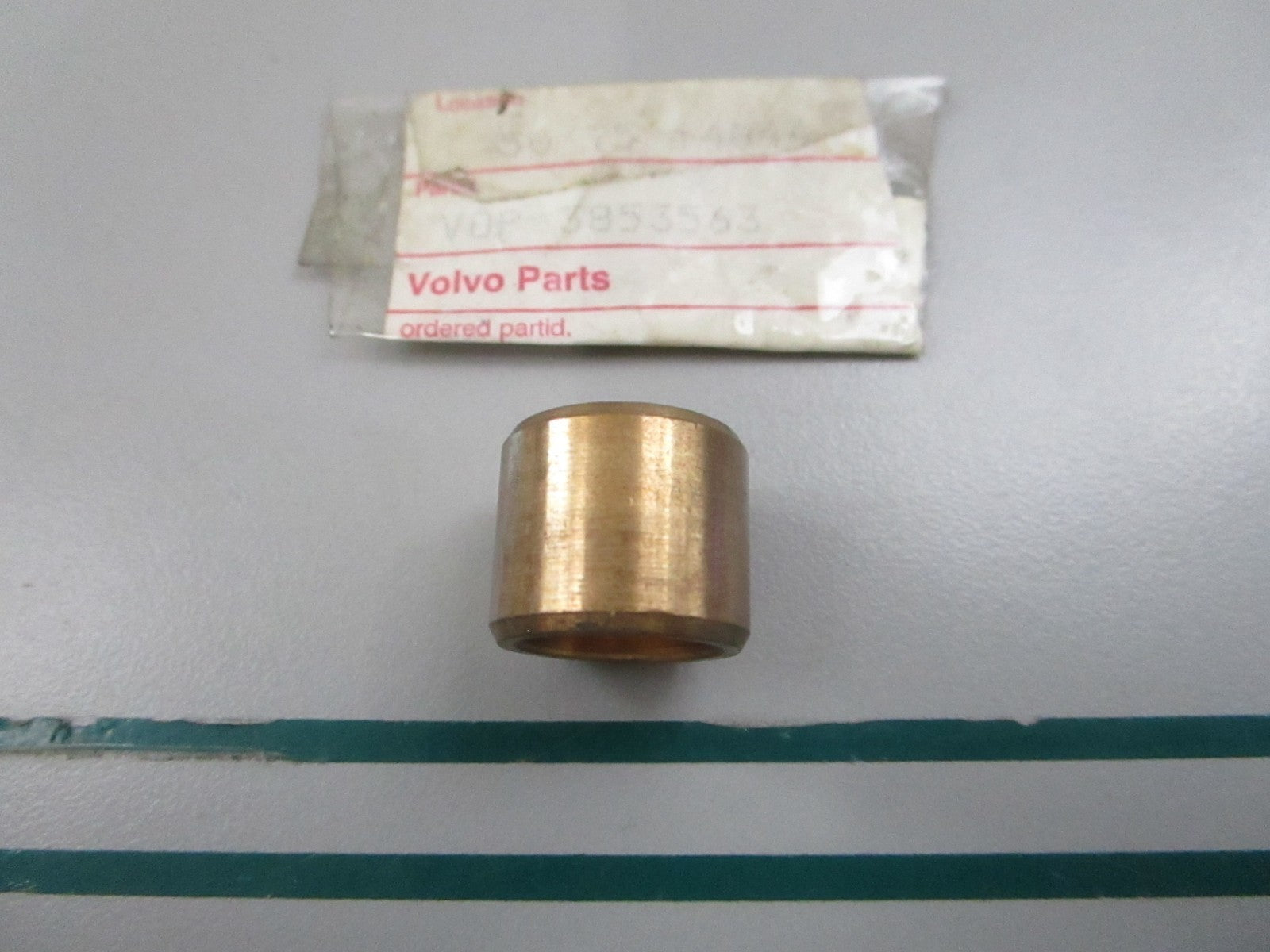 NEW OEM 3853563 Volvo Penta Bushing 0810