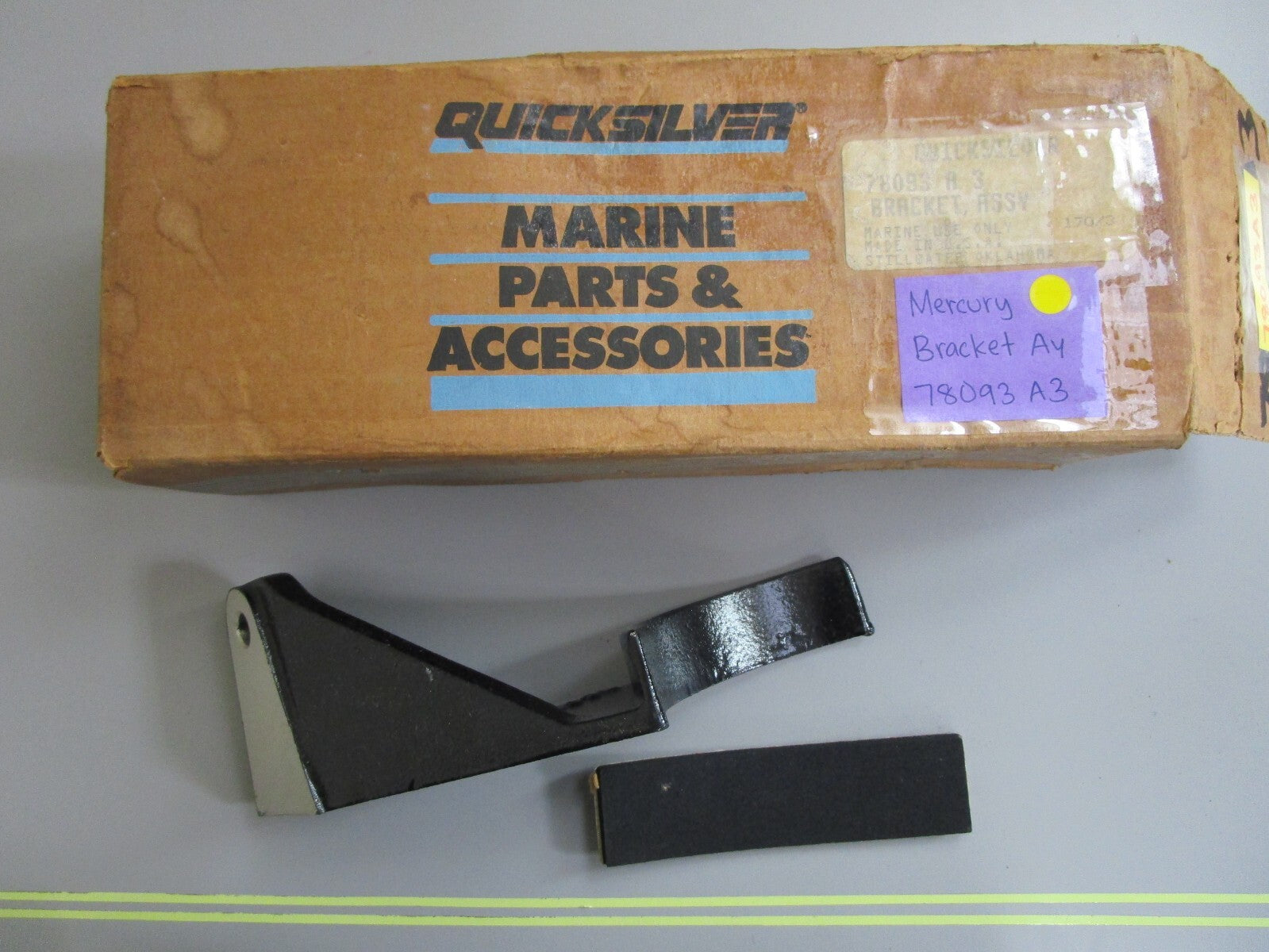 *NEW OEM* 0820 Mercury Quicksilver Bracket Ay 78093A3