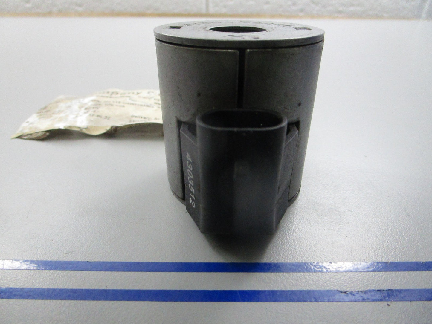 *NEW OEM* 0810 Tennant  12VDC Solenoid 373642