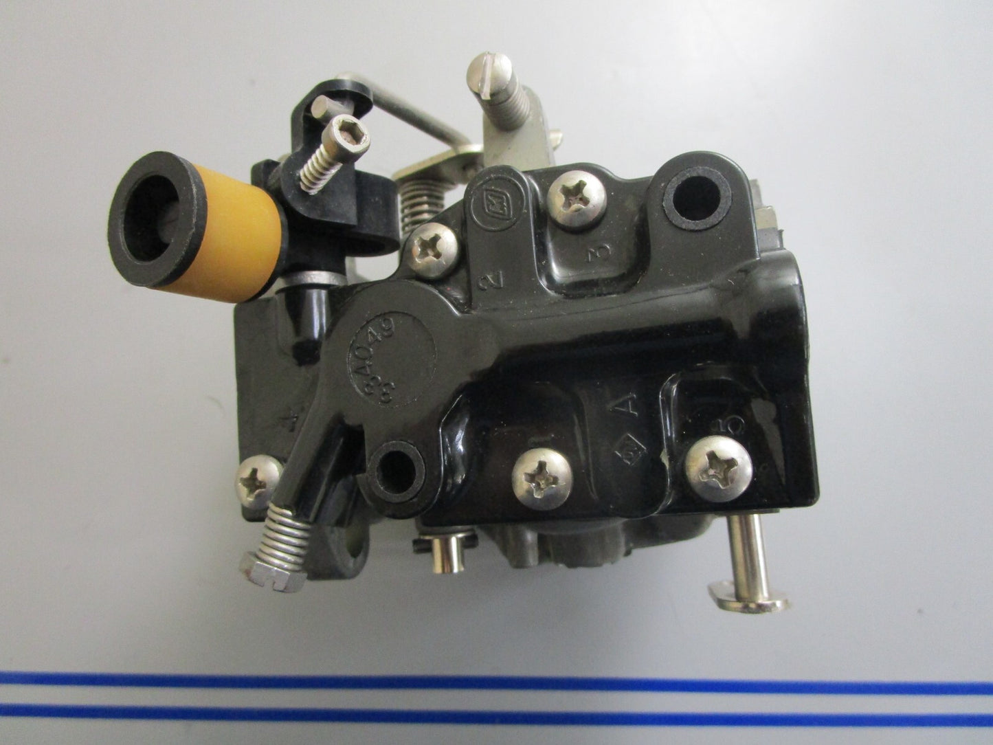 *NEW OEM* 0820 OMC Johnson Evinrude Carburetor Ay 436880 0436880