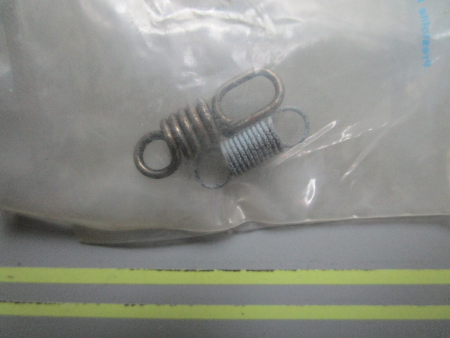 *NEW OEM* 0820 OMC Johnson Evinrude Spring Set 984399 0984399