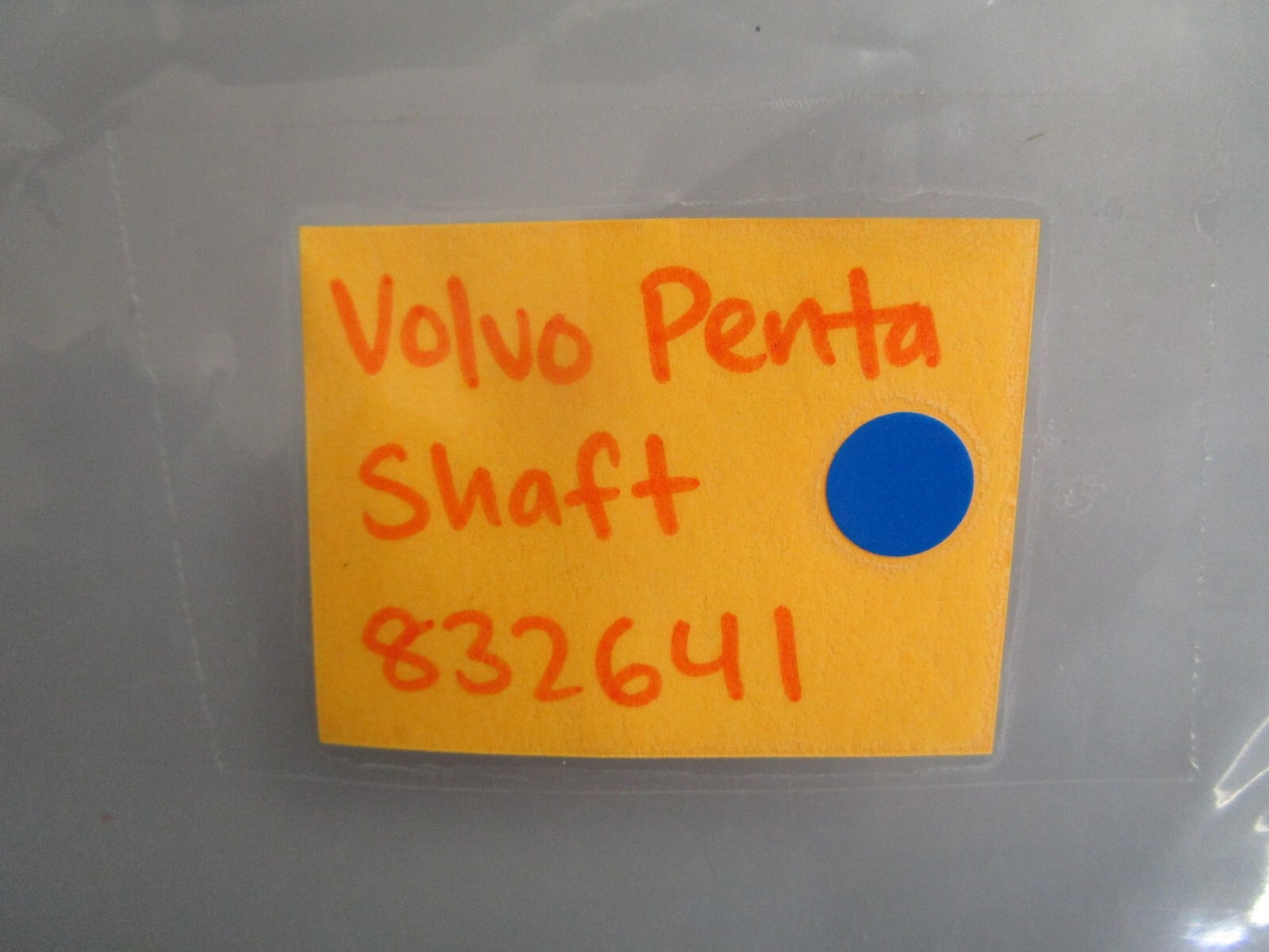 *NEW OEM* 0820 Volvo Penta Shaft 832641