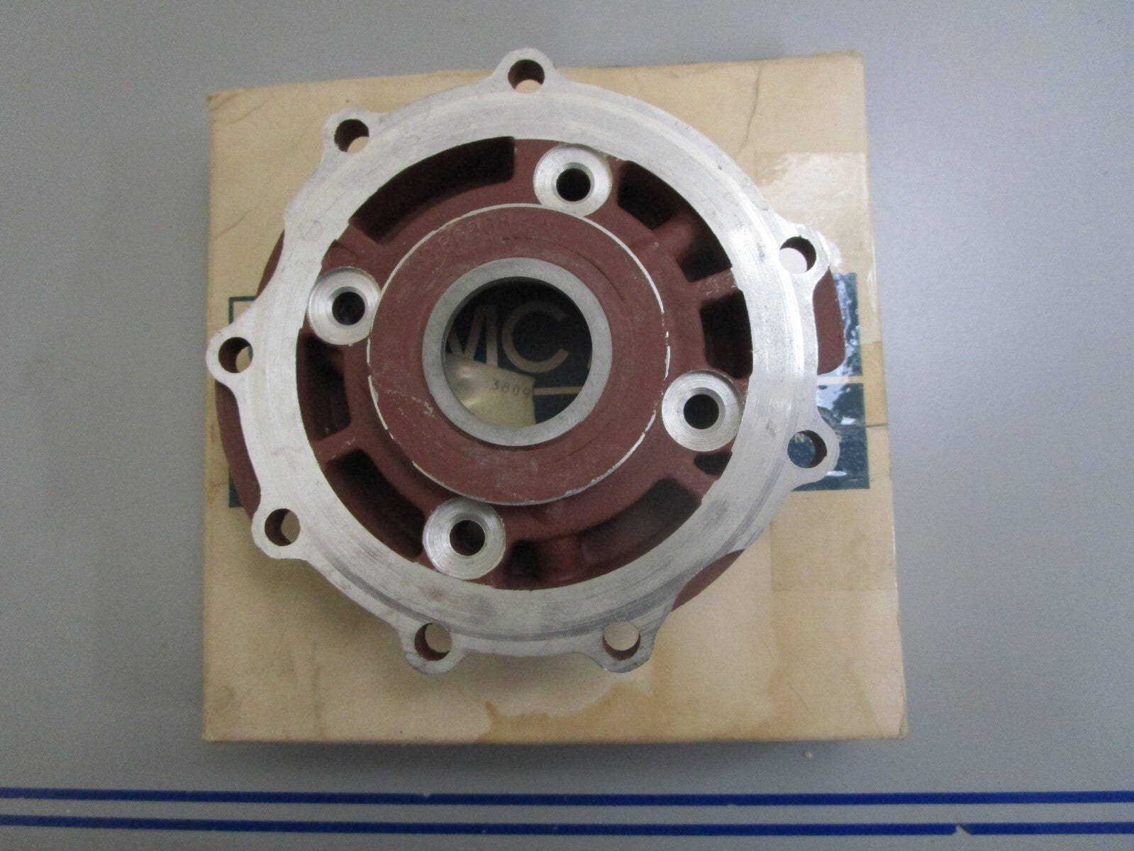 *NEW OEM* 0820 OMC Johnson Evinrude Lower Crankcase Head & Bushing 380968 038096