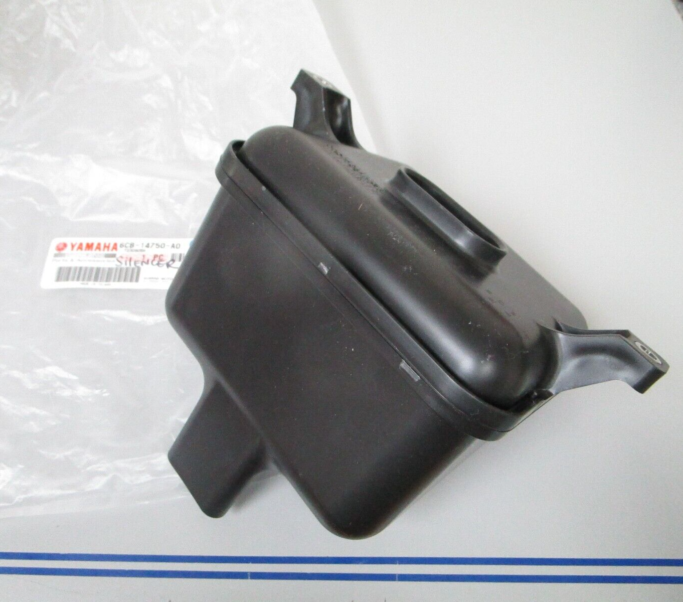 *NEW OEM* 0720 Yamaha Silencer 6CB-14750-A0-00