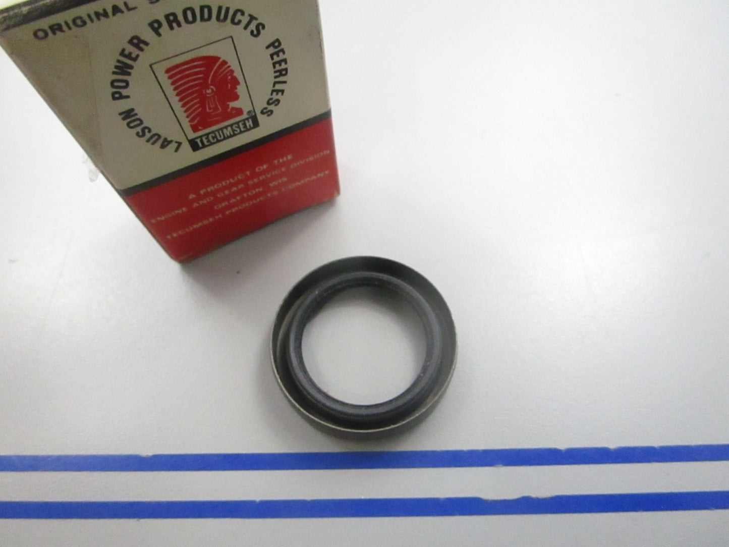 NEW OEM 28427 Tecumseh Oil Seal 0810