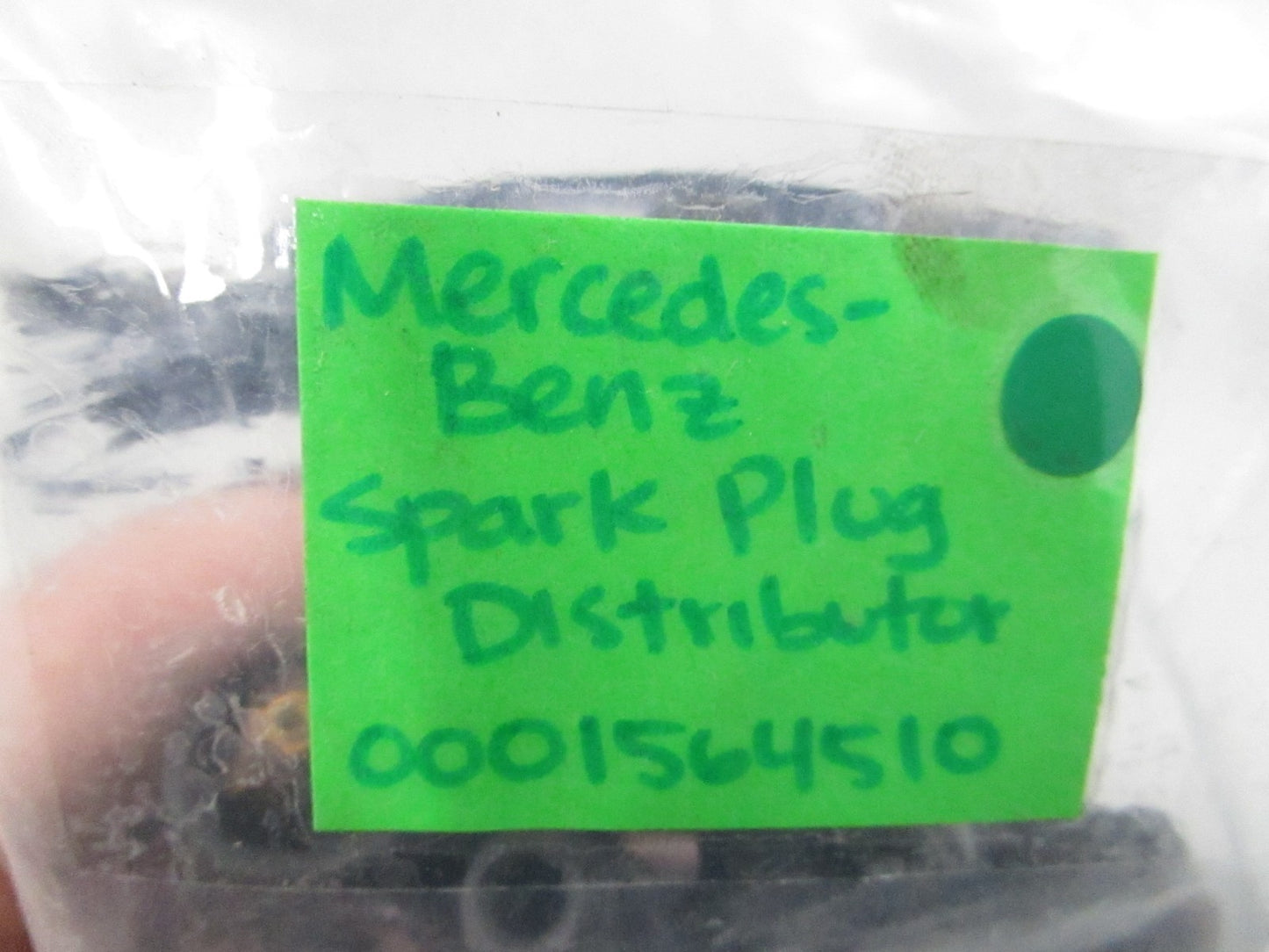 NEW OEM 0001564510 Mercedes-Benz Spark Plug Distributor 0810