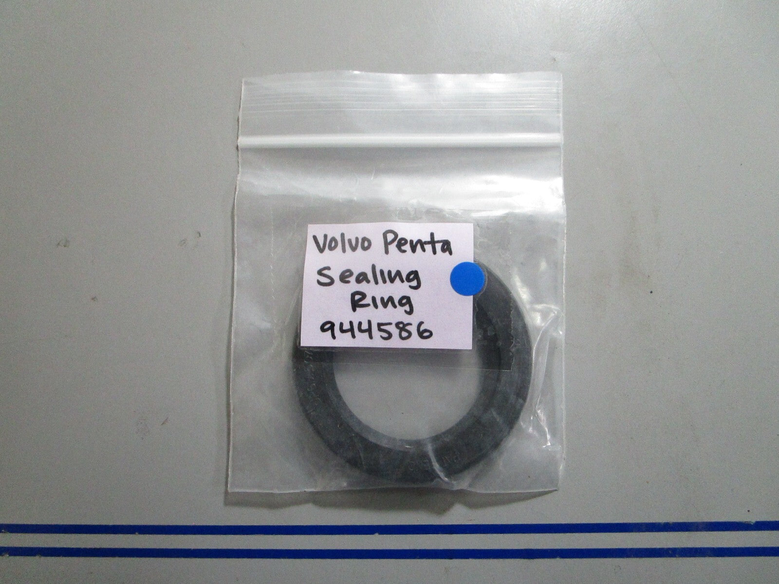 *NEW OEM* 0810 Volvo Penta Sealing Ring 944586