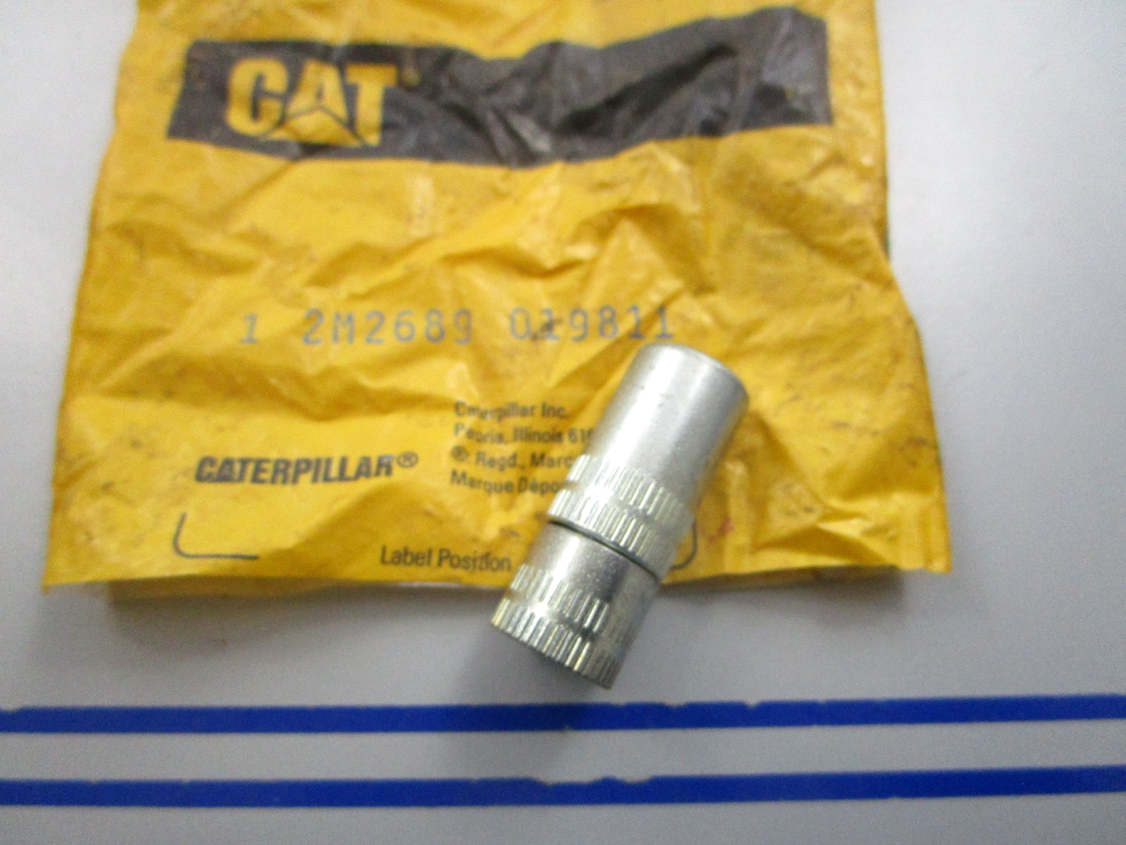 NEW OEM 2M-2689 CAT Coupler 0810