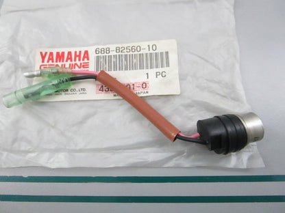 NEW OEM 688-82560-10-00 Yamaha Thermostat Switch 0810