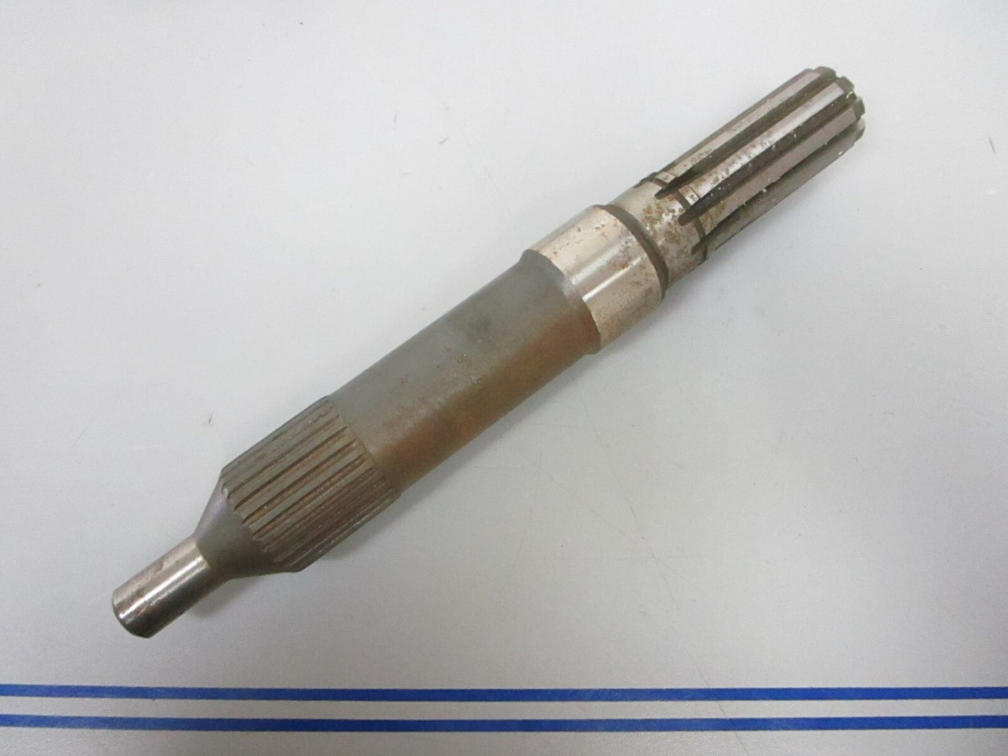 *NEW OEM* 0720 Volvo Penta Spindle Shaft 832941