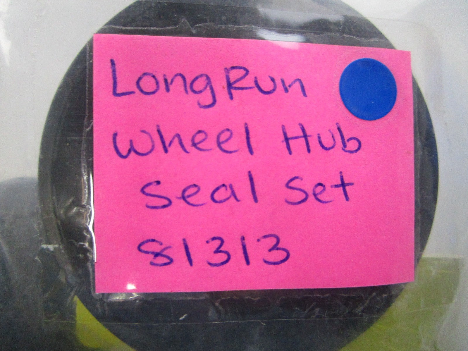NEW 81313 Long Run Wheel Hub Seal Set 0810