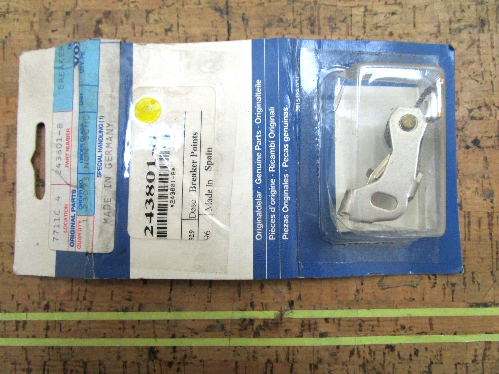 *NEW OEM* 0750 Volvo Penta BREAKER POINTS 243801-8