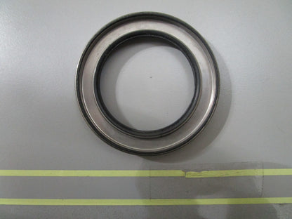 *NEW OEM* 0810 OMC Johnson Evinrude Seal 981196 0981196