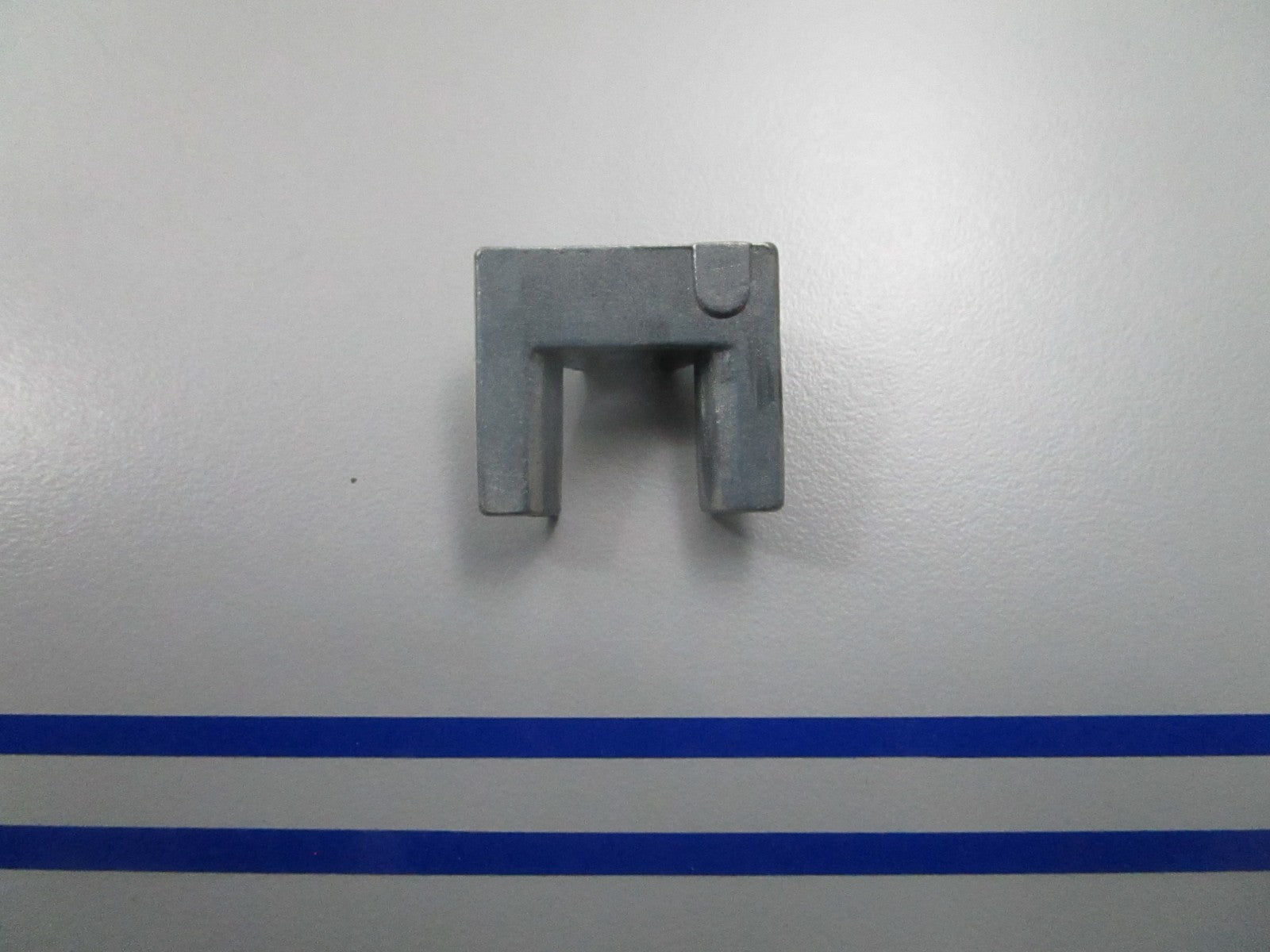 *NEW OEM* 0810 Yamaha Anode 688-11325-00-00