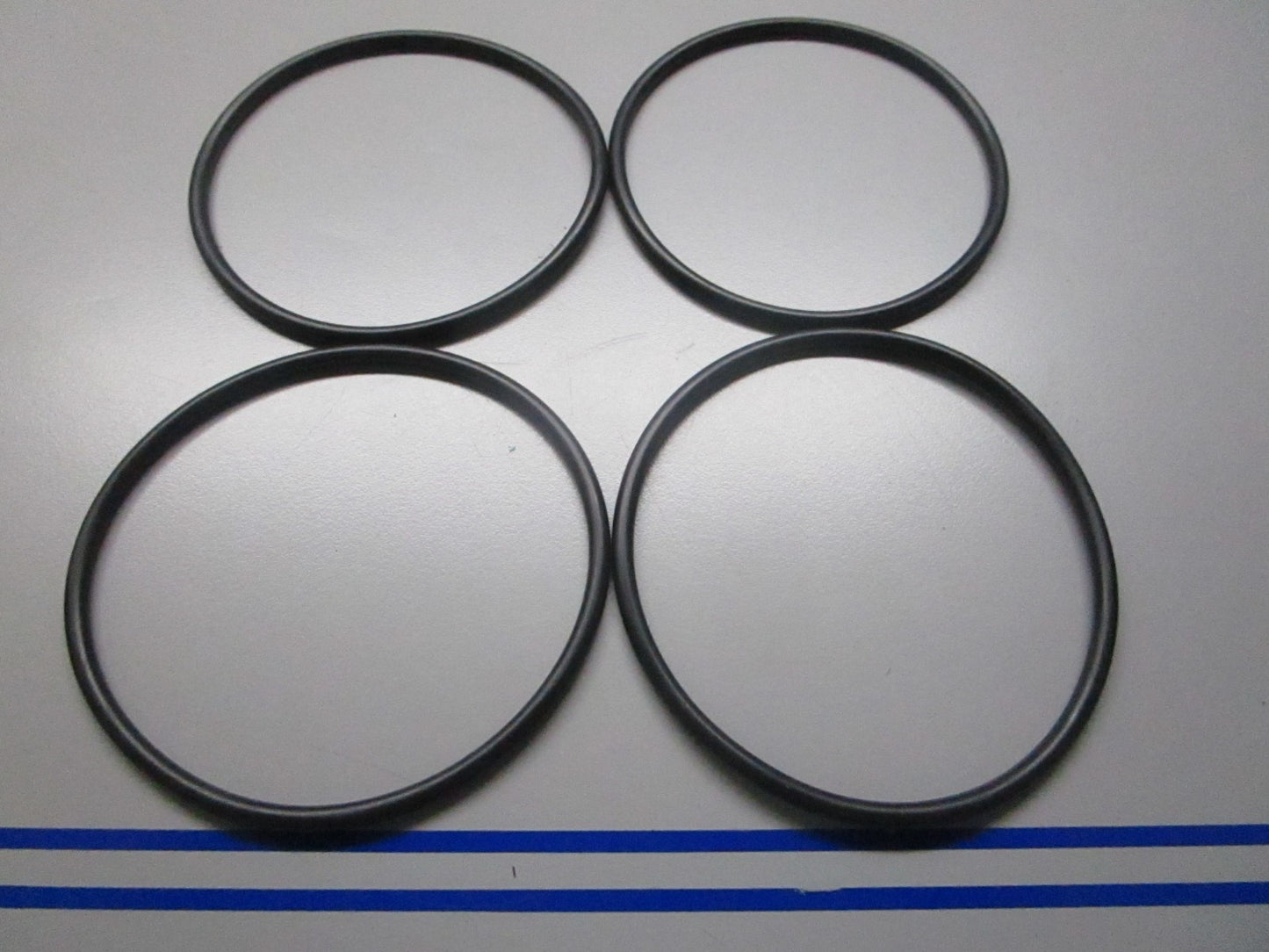 *NEW* (LOT OF 4) 0810 Buna-N Nitrile O-Ring -234