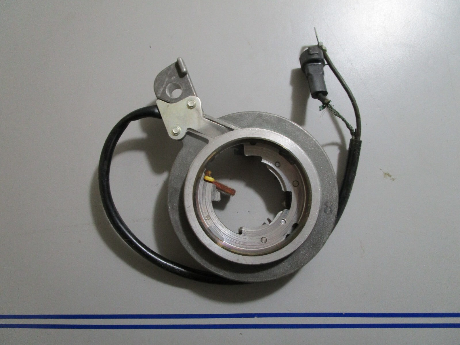 *NEW OEM* 0810 OMC Johnson Evinrude Plate Timer Magneto Base 384548 0384548