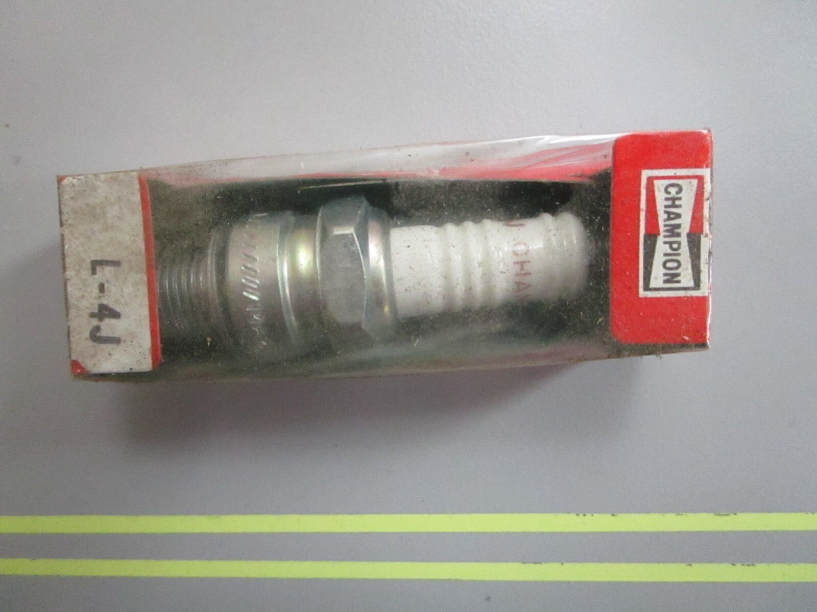 *NEW* 0820 Champion Spark Plug L-4J