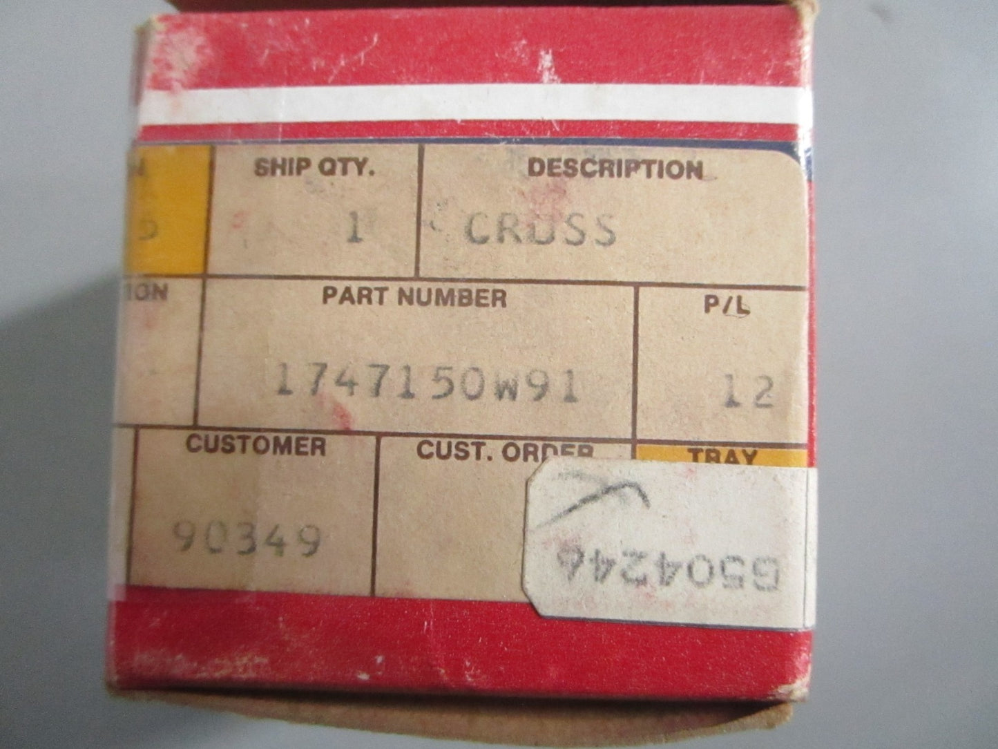 NEW OEM 1747150W91 Massey Ferguson Cross 0820