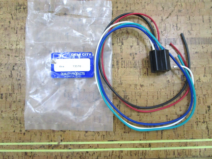 *NEW* 0750 Del City PRE-WIRED RELAY SOCKET HARNESS 73570