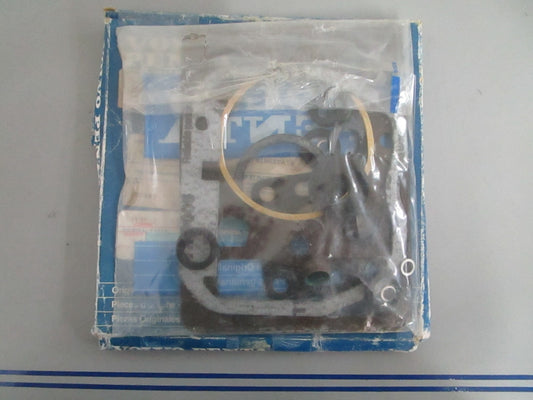 *NEW OEM* 0820 Volvo Penta De-Carbonizing Kit 876307