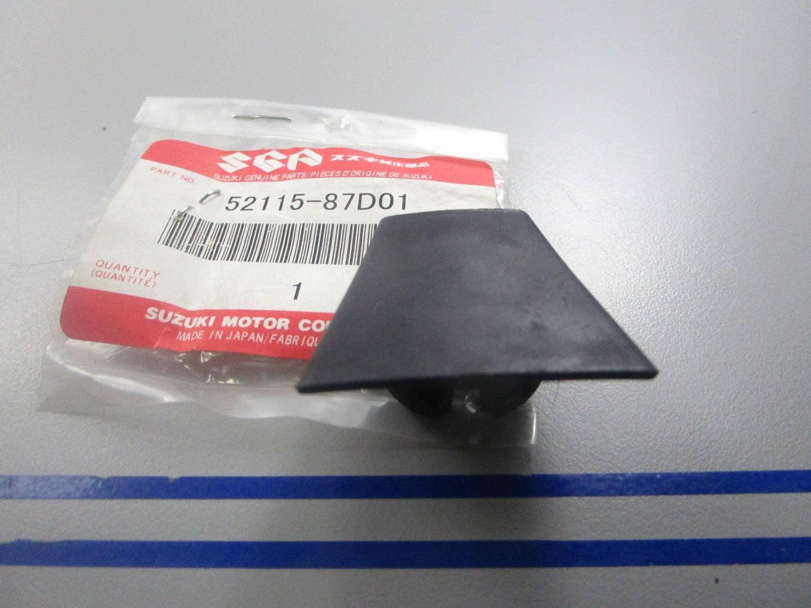*NEW OEM* 0810 Suzuki Drive Shaft Cap 52115-87D01