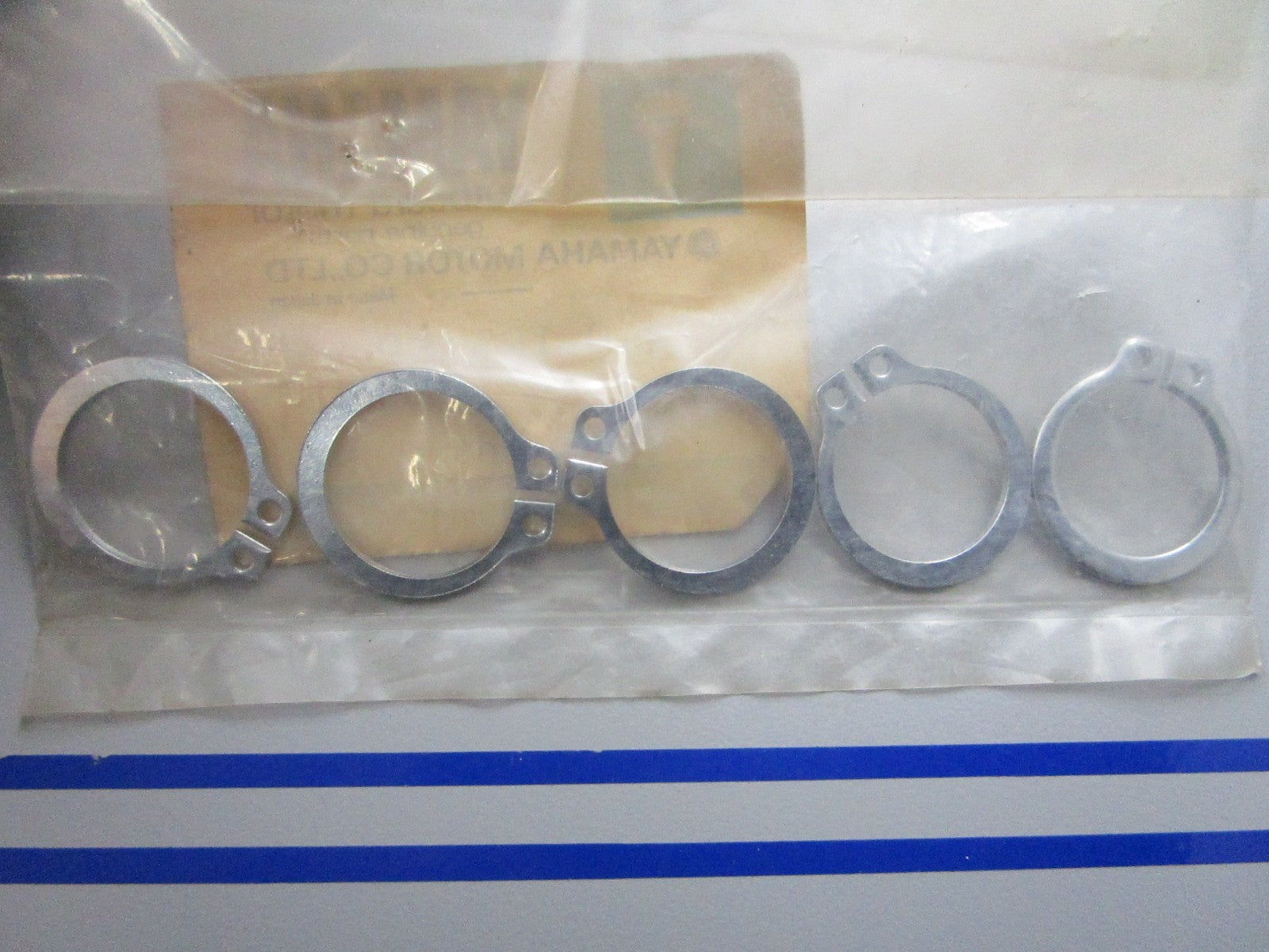 *NEW OEM* (LOT OF 5) 0810 Yamaha Circlip 93410-18M02-00