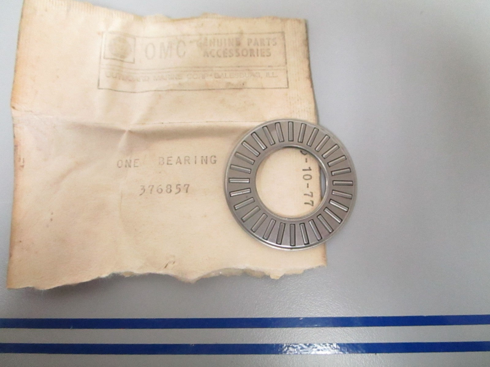 NEW OEM 376857 0376857 OMC Johnson Evinrude Bearing 0810