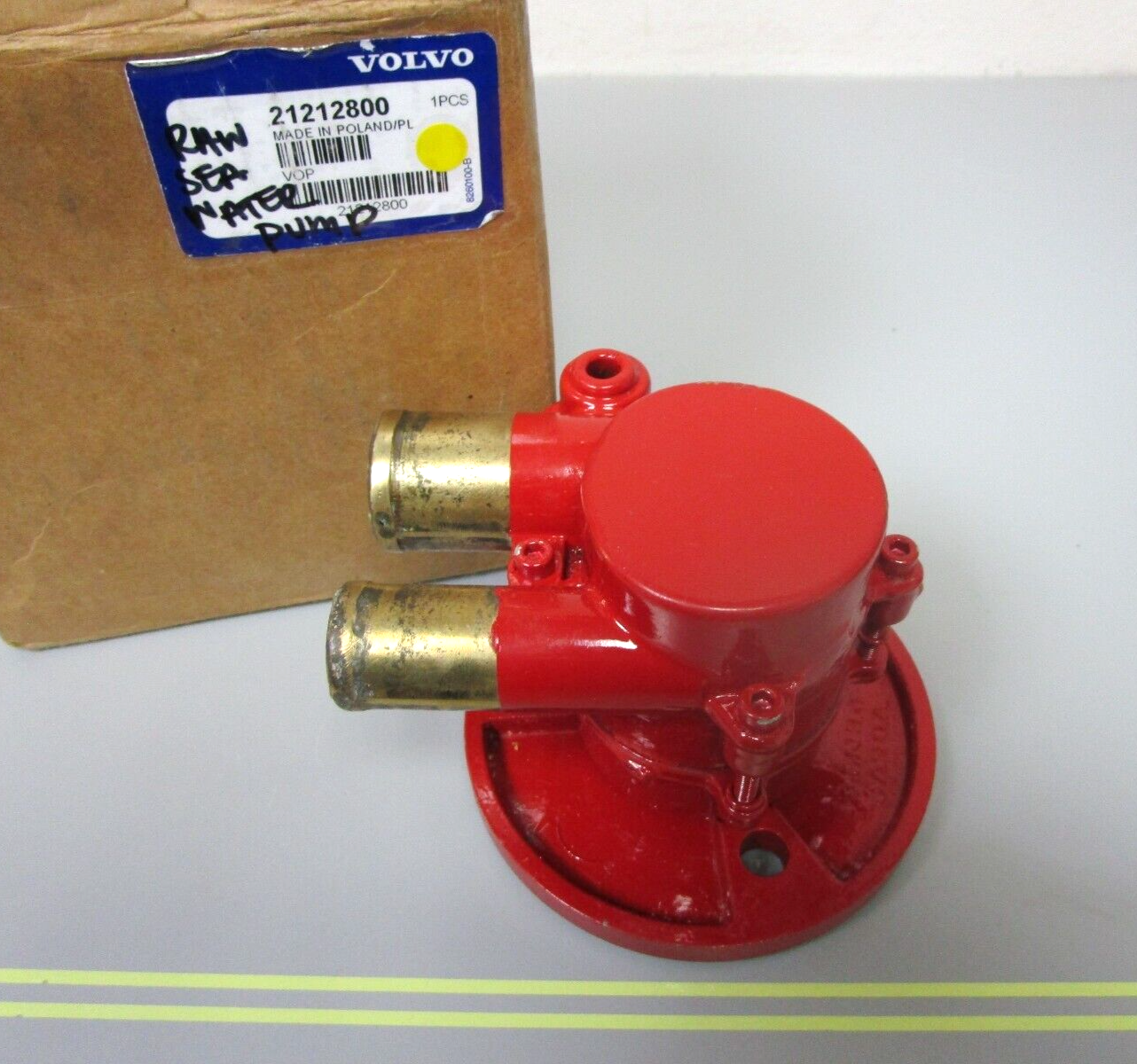 *NEW OEM* 0720 Volvo Penta Raw Sea Water Pump 21212800