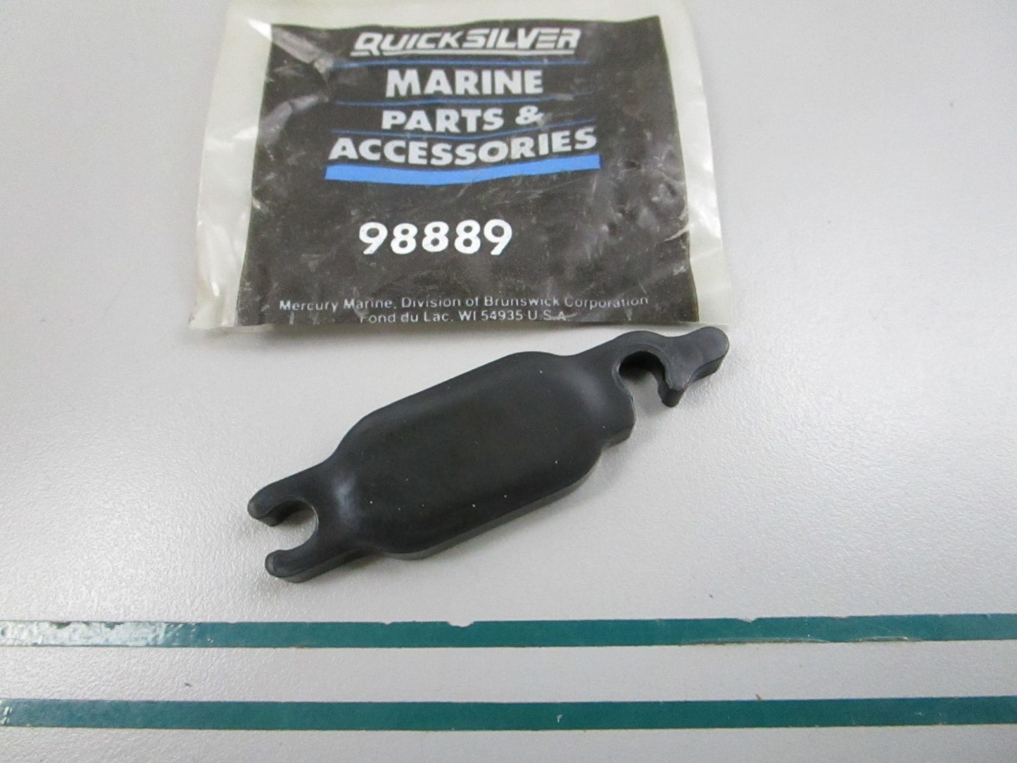 NEW OEM 98889 Mercury Quicksilver Retainer 0810