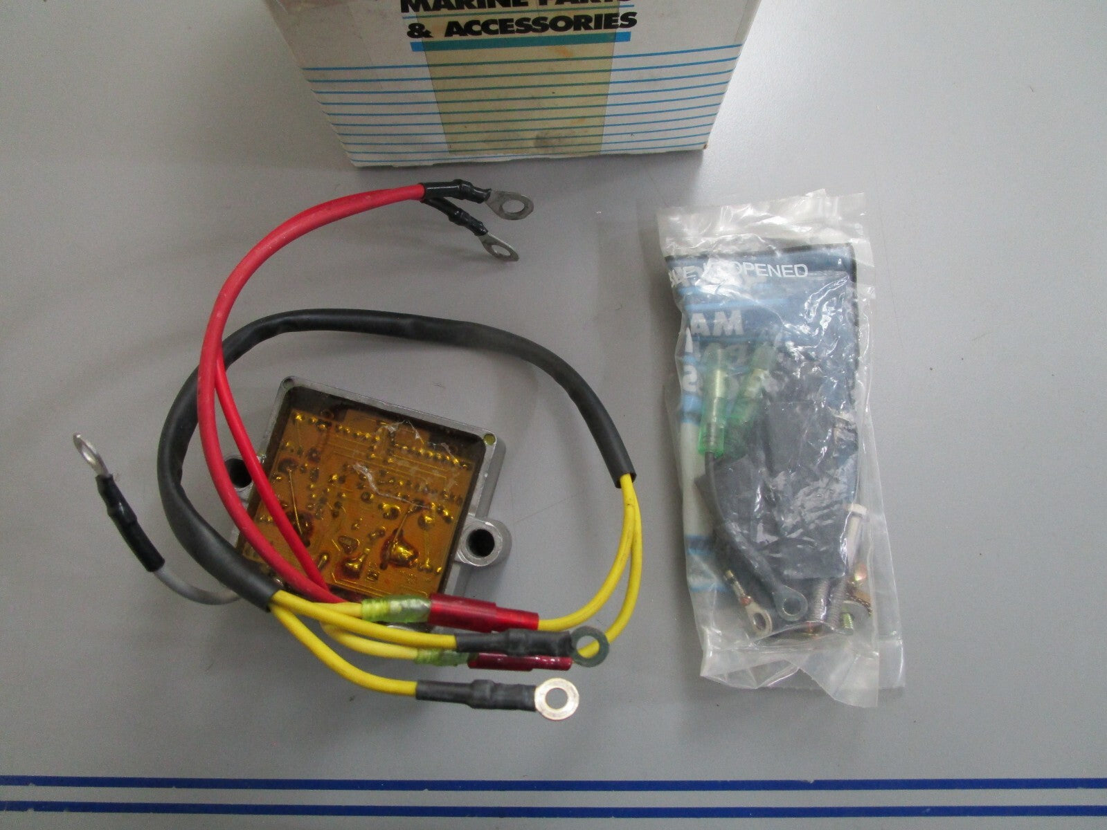 *NEW OEM* 0820 Mercury Quicksilver Voltage Regulator 815279A3