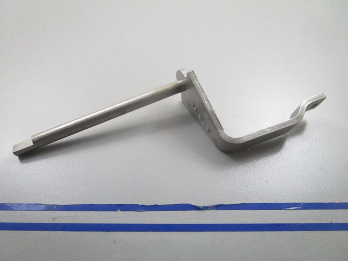 *NEW OEM* 0810 OMC Johnson Evinrude Tilt Lock Lever 320514 0320514