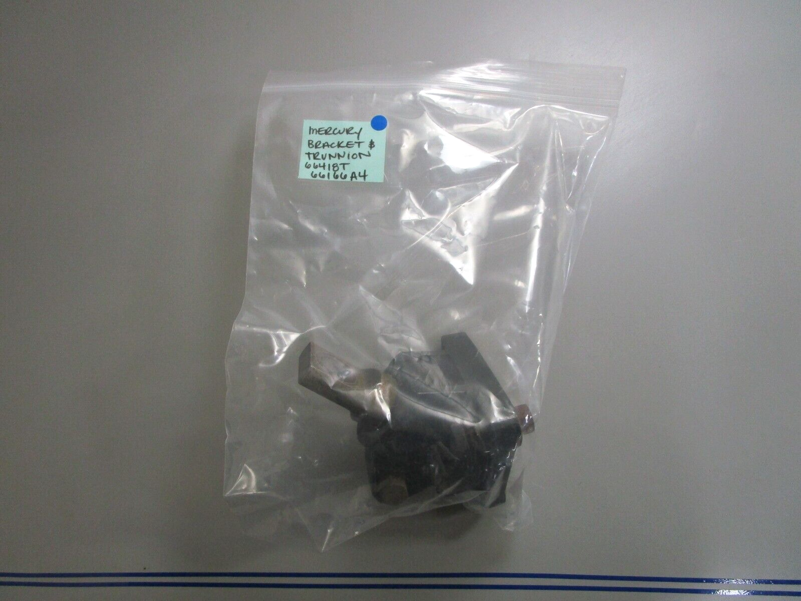 *NEW OEM* 0810 Mercury Quicksilver Bracket & Trunnion 66418T 66166A4