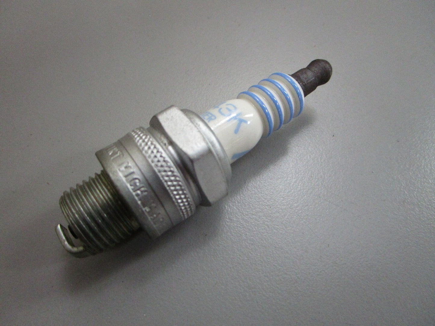 *NEW* 0820 AC Delco Spark Plug CR43K