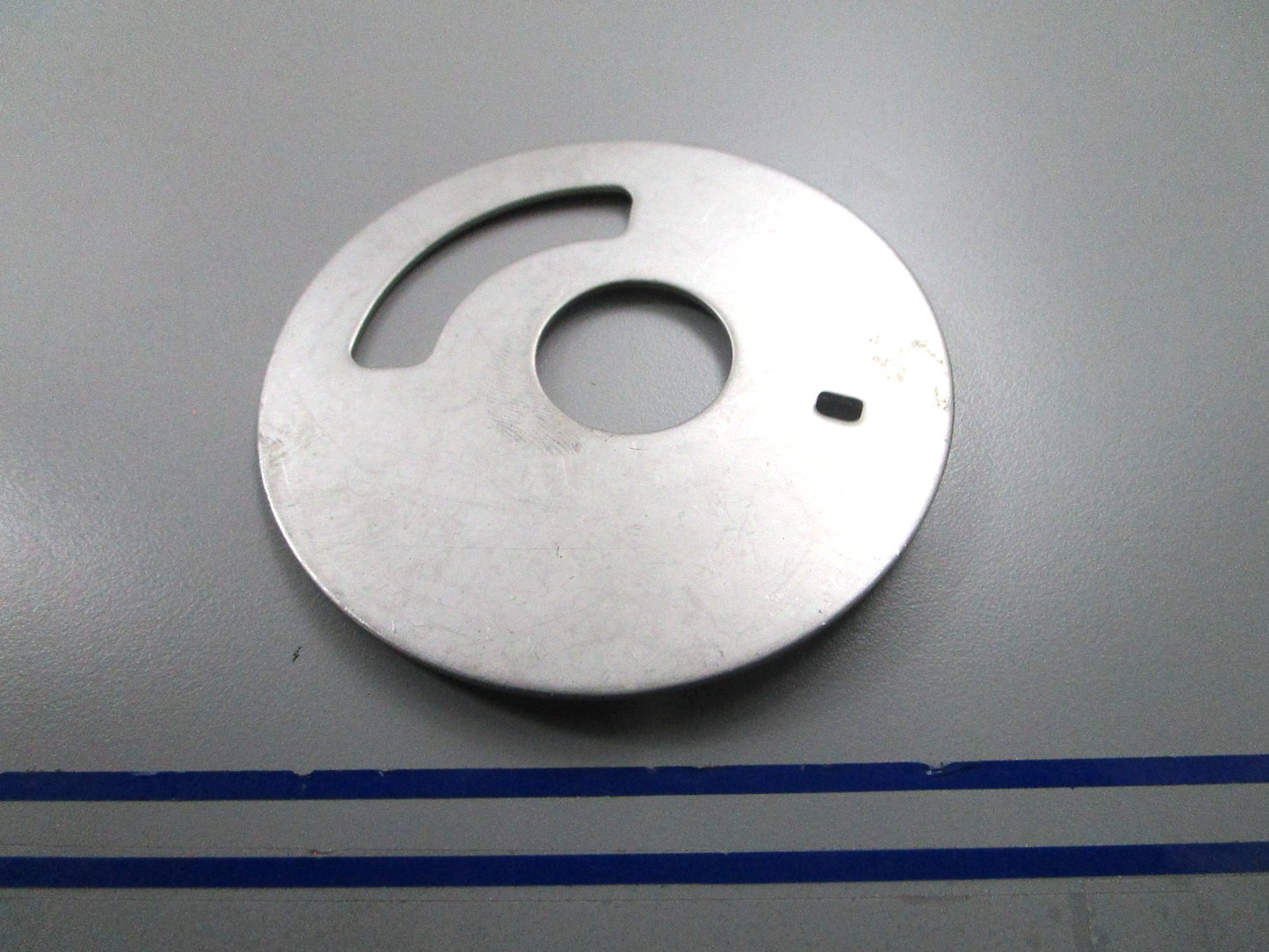 *NEW OEM* 0810 OMC Johnson Evinrude Impeller Plate 315753 0315753