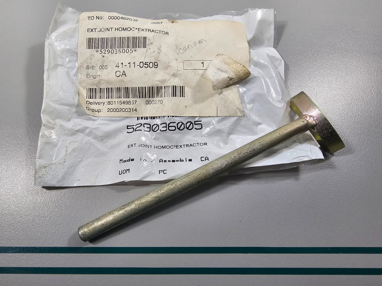 NEW OEM 529036005 Can-Am Extractor 0810