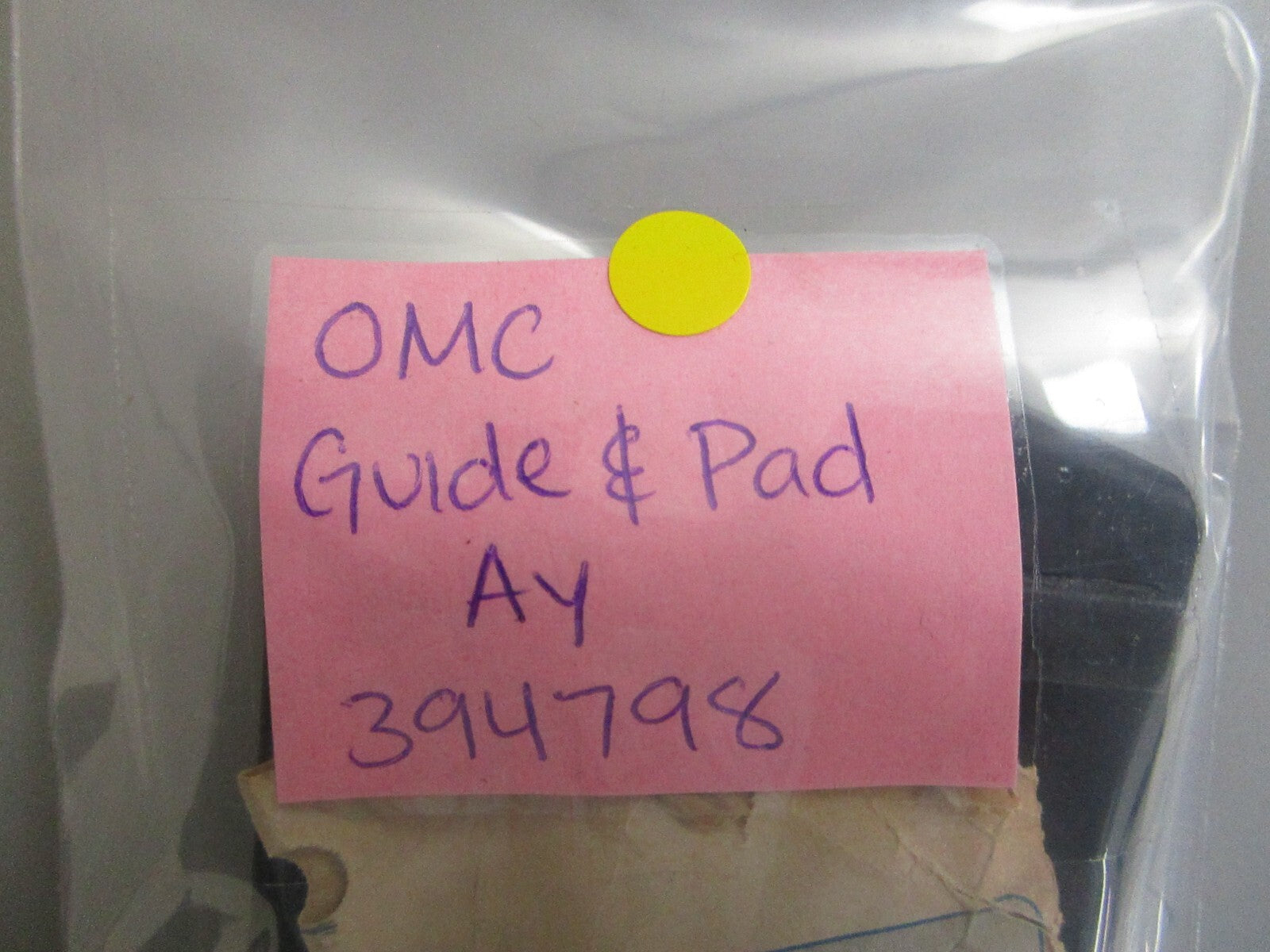 *NEW OEM* 0750 OMC Johnson Evinrude GUIDE & PAD AY 394798 0394798