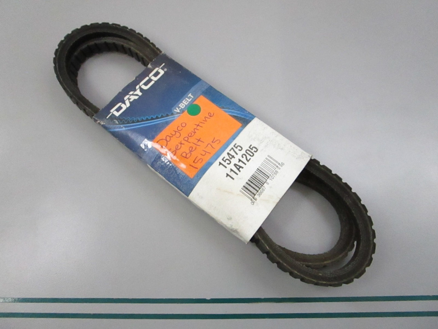 NEW 15475 Dayco Serpentine Belt 0810