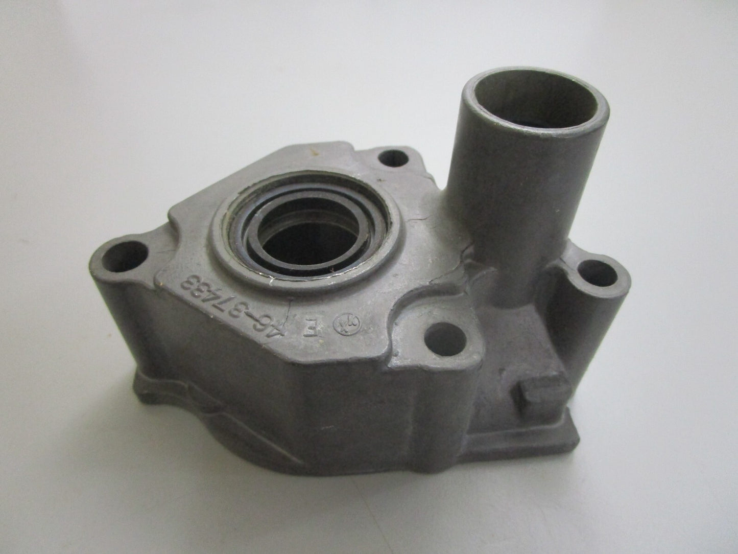 *NEW OEM* 0820 Mercury Quicksilver Water Pump Housing 46-37433A1