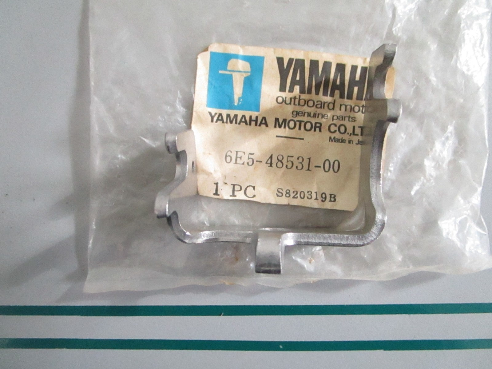 NEW OEM 6E5-48531-00-00 Yamaha Bracket 0820