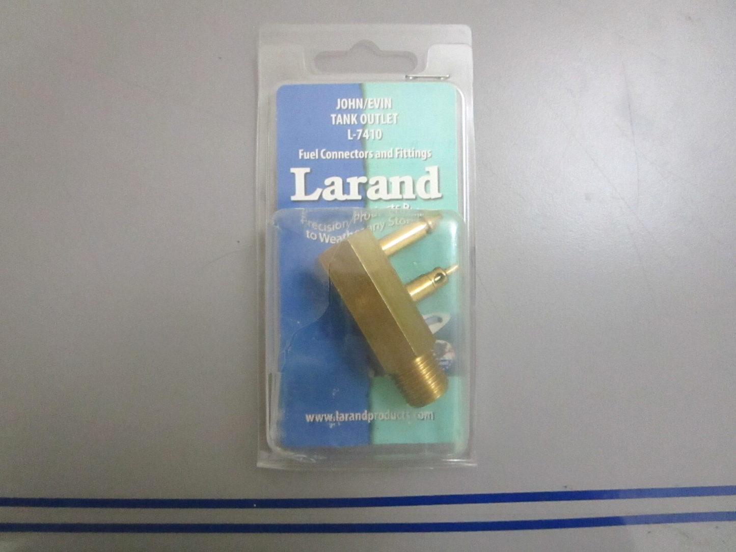 *NEW OEM* 0810 OMC Larand 1/4" Brass Tank Connector 772681 0772681