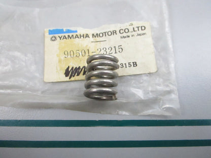 NEW OEM 90501-23215 Yamaha Compression Spring 0810