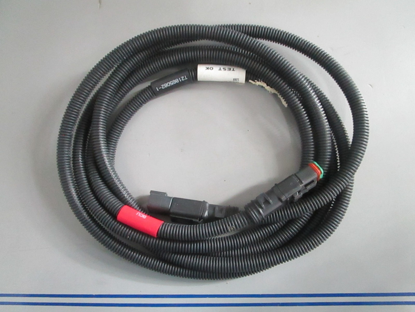 NEW OEM Volvo Penta 21865082 Cable 0820