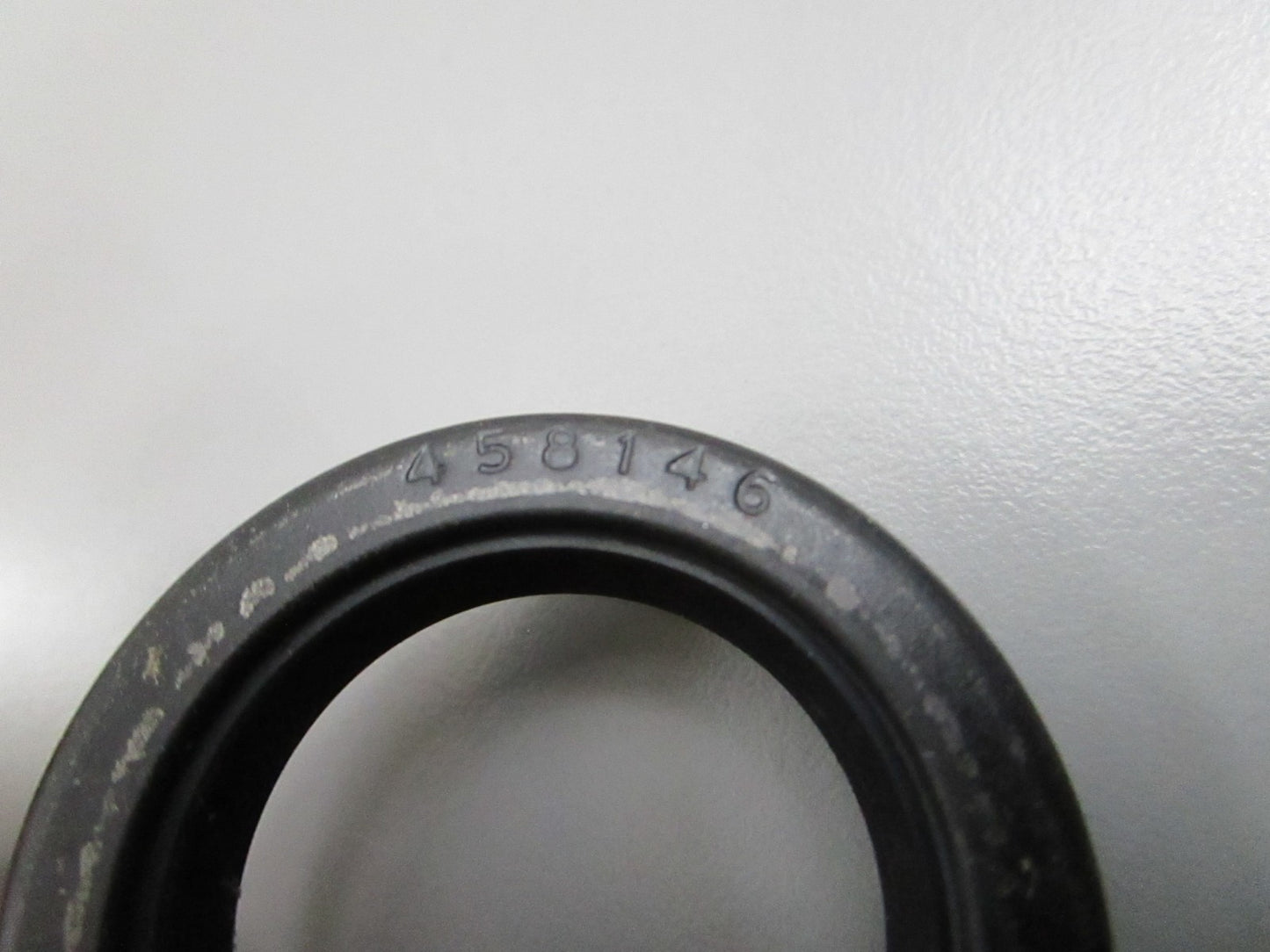 NEW OEM 26-F458146 Mercury Quicksilver Seal 0810