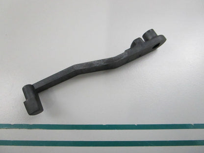 NEW OEM 910152 0910152 OMC Johnson Evinrude Arm 0810