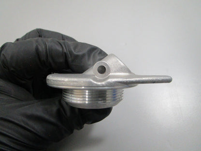 *NEW OEM* 0810 Volvo Penta Retainer 1543883