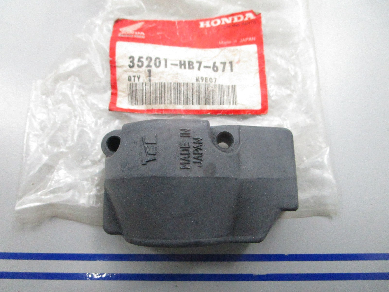 *NEW OEM* 0810 Honda Switch Cover 35201-HB7-671