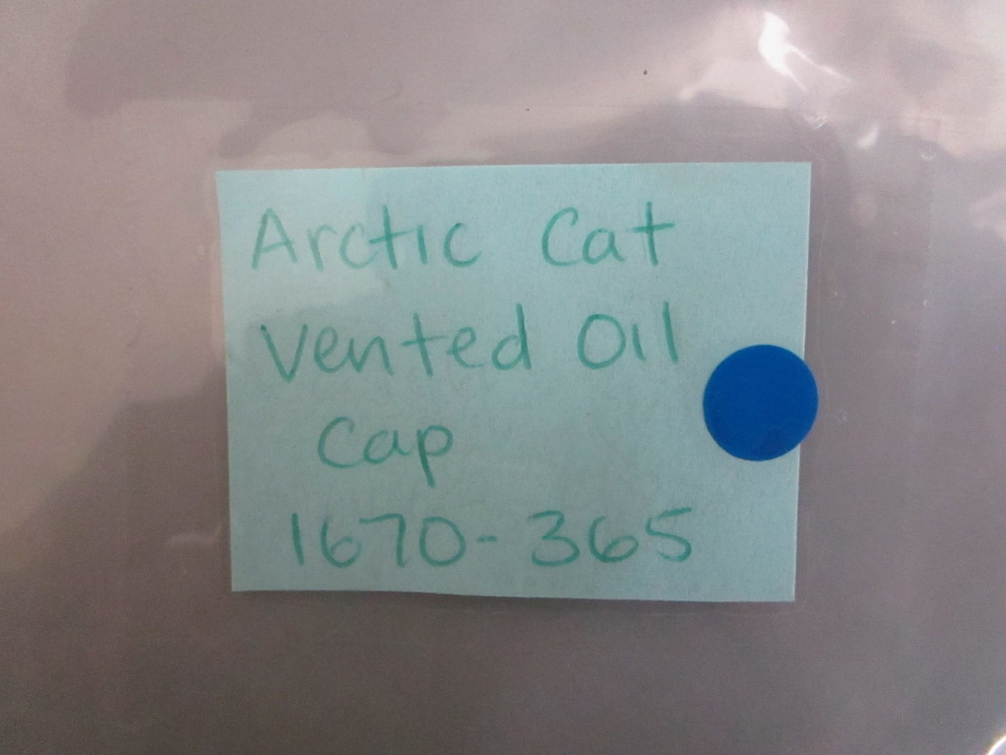 *NEW OEM* 0820 Arctic Cat Vented Oil Cap 1670-365