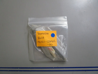 *NEW OEM* 0810 Yamaha Bolt 90101-12M65-00