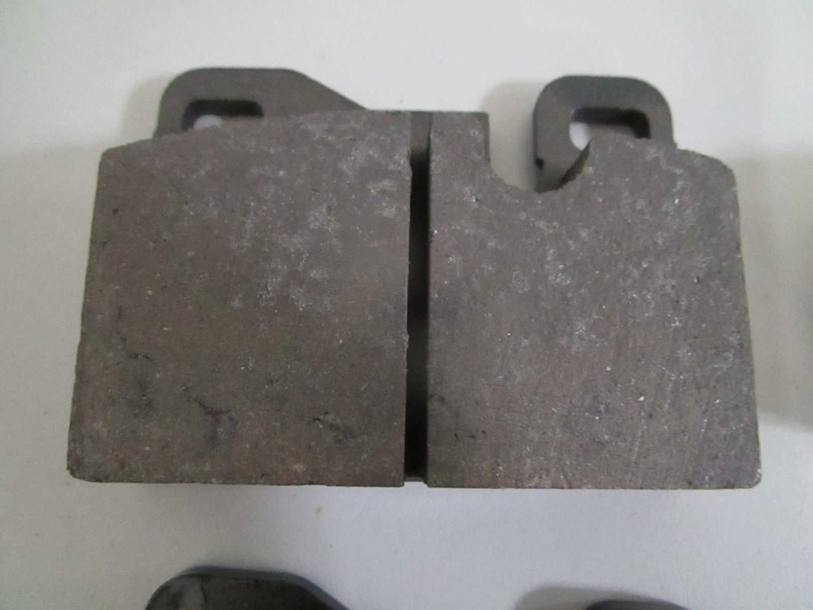 NEW OEM 92835294200 Porsche Jurid Brake Pad Set 0820