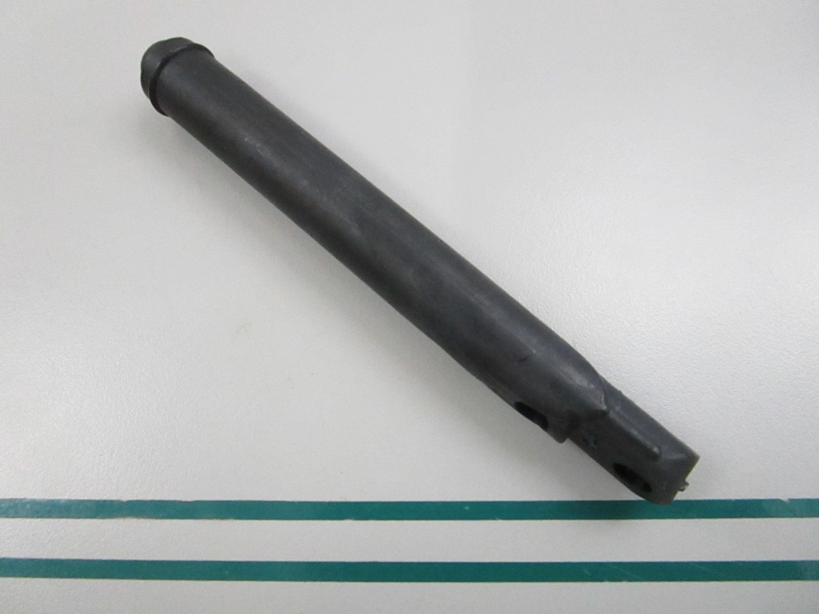 NEW OEM 385956 0385956 OMC Johnson Evinrude Guide 0810